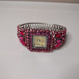 Analog Figaro Watch With Pink Plastic Stones